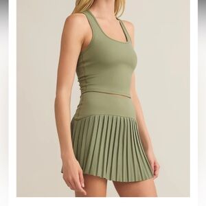 Z Supply: PLAYING DOUBLES SKIRT- COURTSIDE GREEN